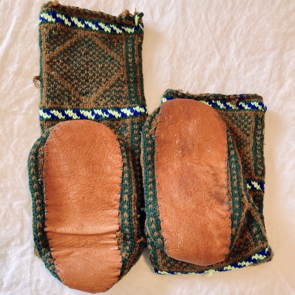 Vintage Handmade Wool Reading Slippers W Leather - Picture 2 of 6